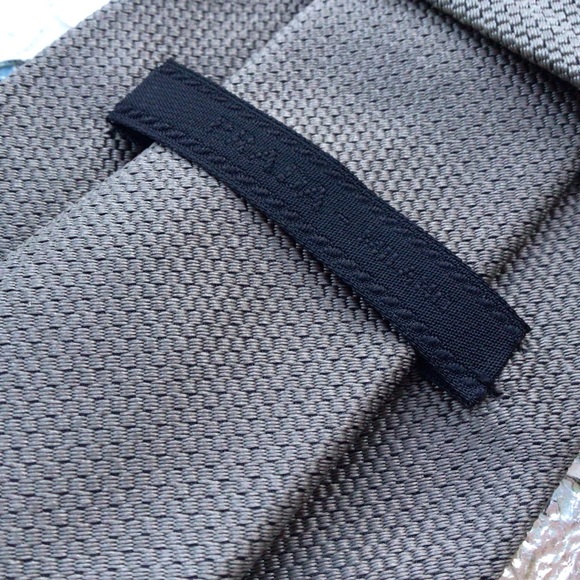 Prada Milano 100% Silk Mens Tie Made in Italy - Picture 1 of 15